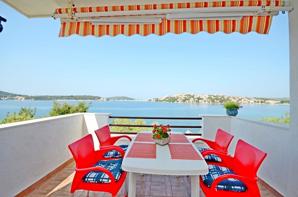 Day, Natural landscape, View (from property/room), Balcony/Terrace, Seating area, Sea view