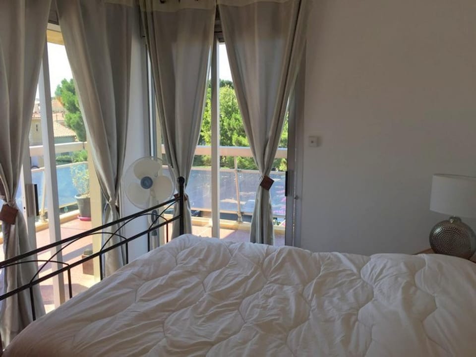 Appartement sur la plage pour 4 personnes avec parking - FR-1-837-5 Apartment in Argeles-sur-Mer