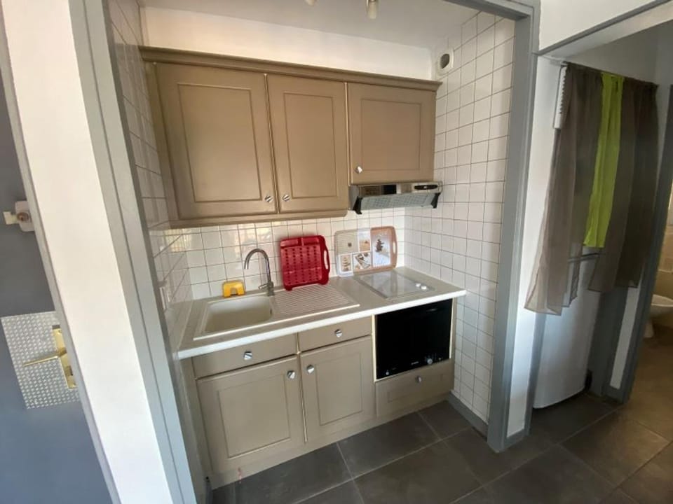 Appartement sur la plage pour 4 personnes avec parking - FR-1-837-5 Apartment in Argeles-sur-Mer