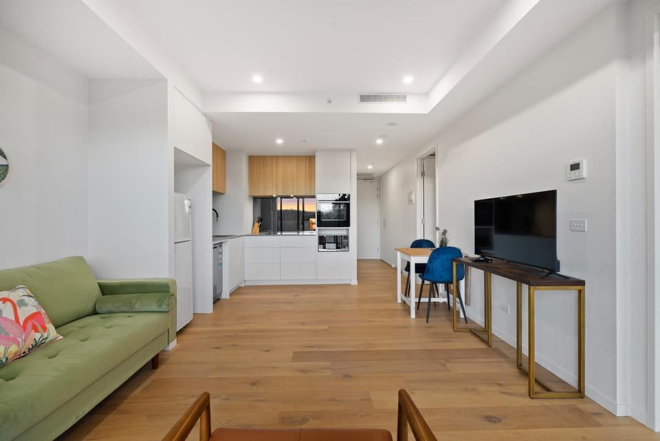 The Sullivan Cozy 2B Apt at Lyhnam Apartment in Canberra