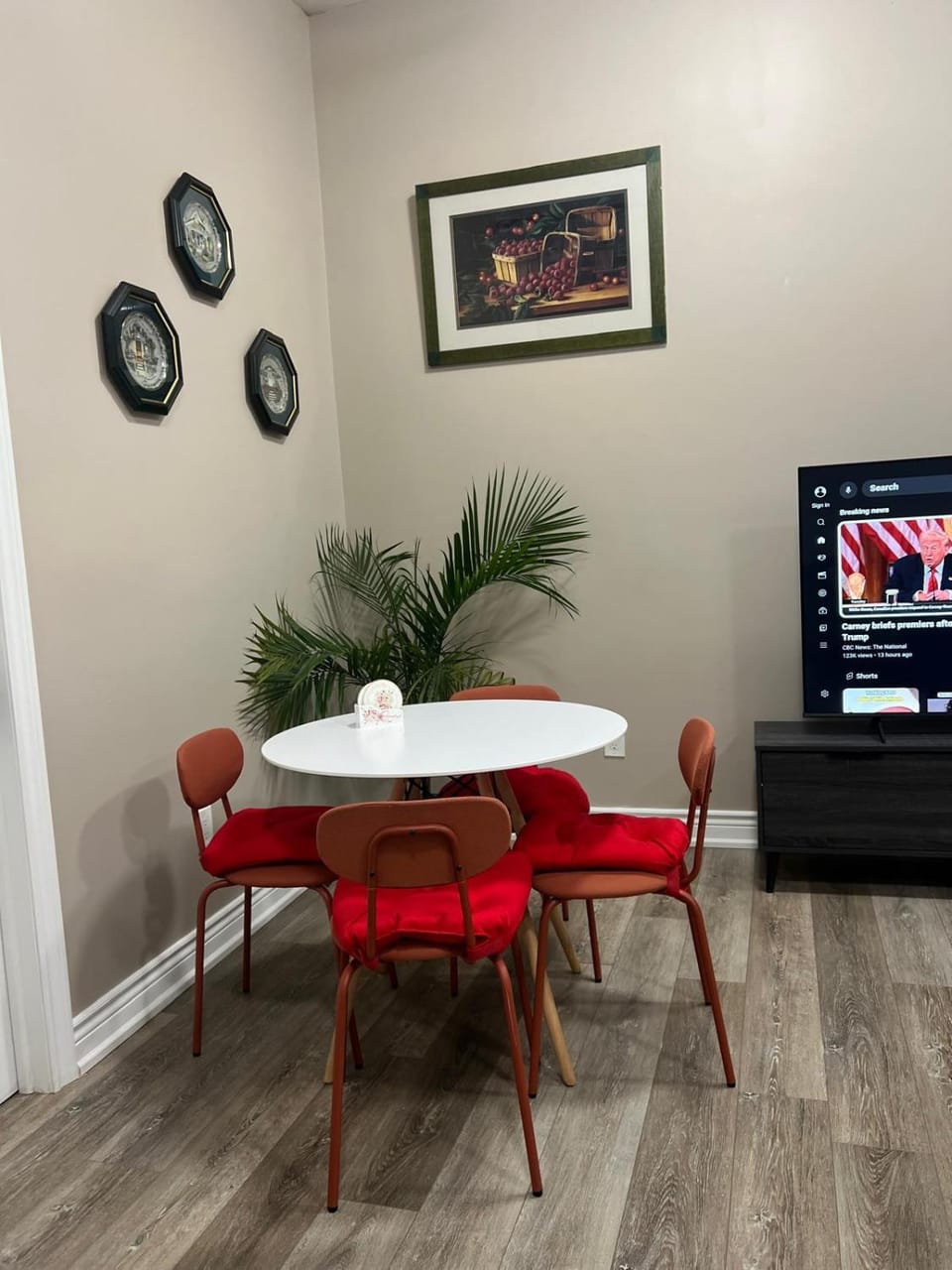 Communal lounge/ TV room