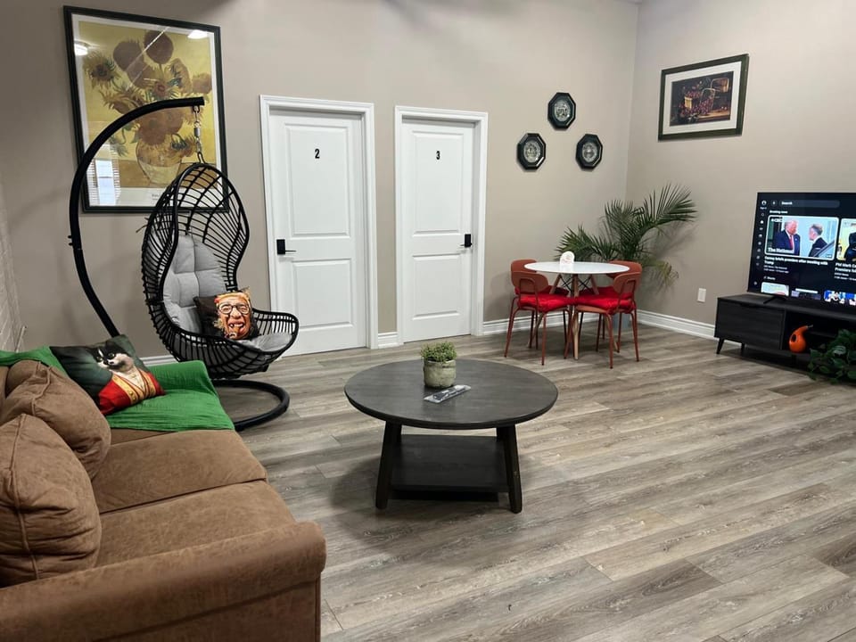 Communal lounge/ TV room, Living room, Dining area, Diving, Diving