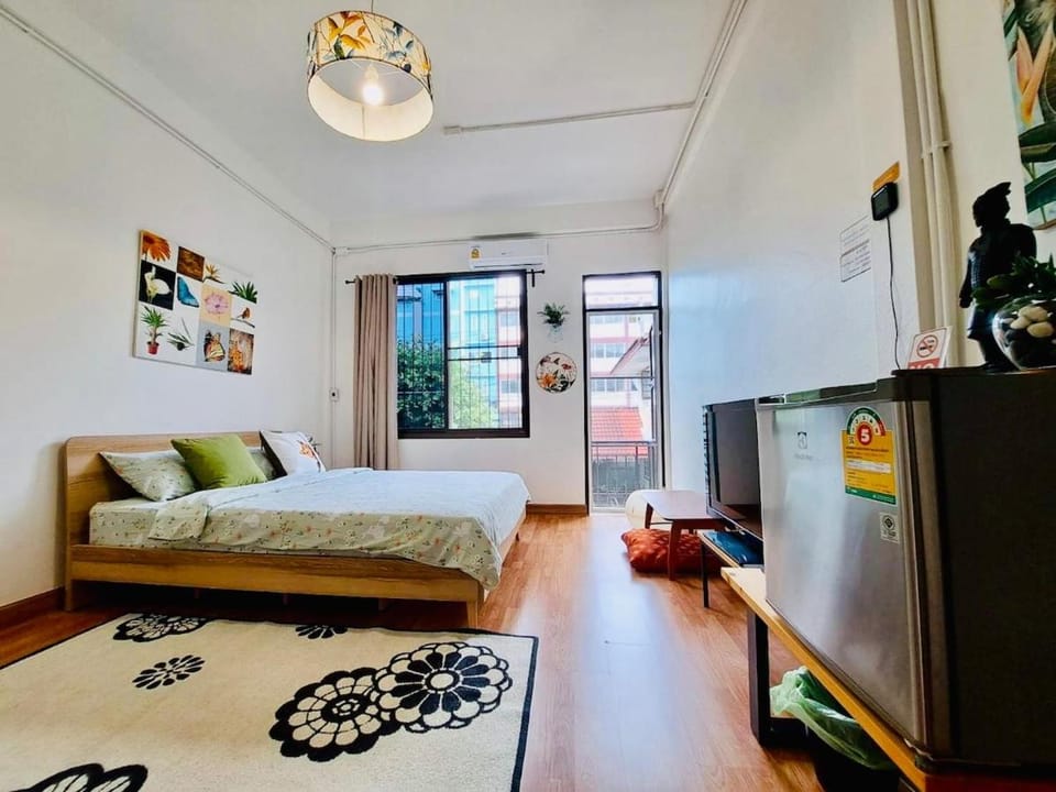 Gallery house 177-3min walk BTS near icon siam Apartment in Bangkok