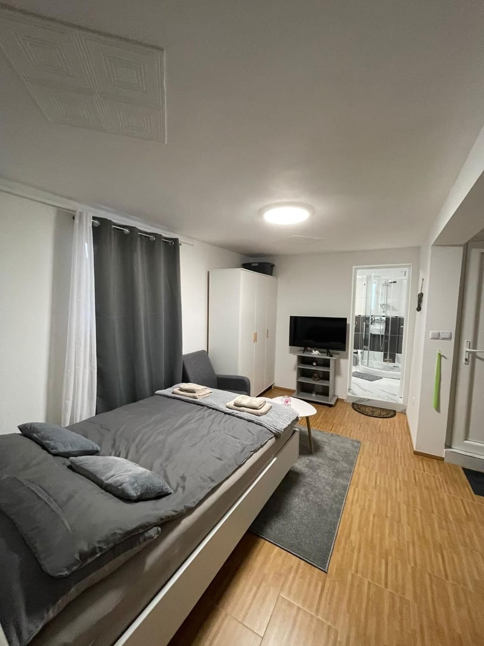 Velvet Oasis - SelfCheckIn - Zagreb Apartment in City of Zagreb