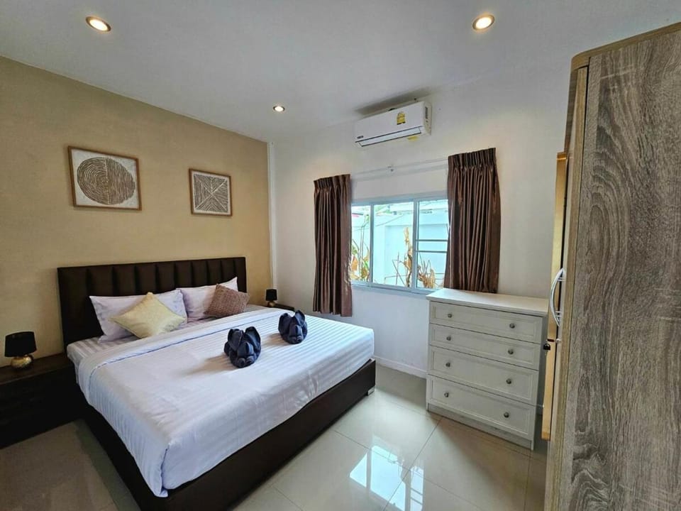 Cozy 3 Bedrooms Pool Villa near Nai Harn Beach Villa in Rawai