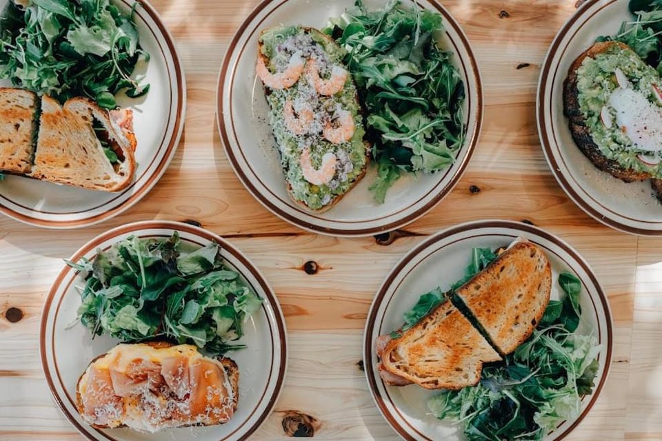 Restaurant/places to eat, Food and drinks