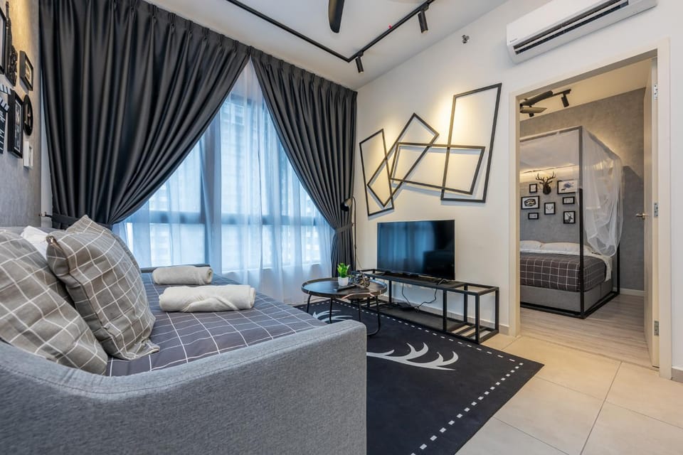 Communal lounge/ TV room, Bed, TV and multimedia, Kitchen or kitchenette, Living room, Photo of the whole room, Seating area, Evening entertainment, Bedroom