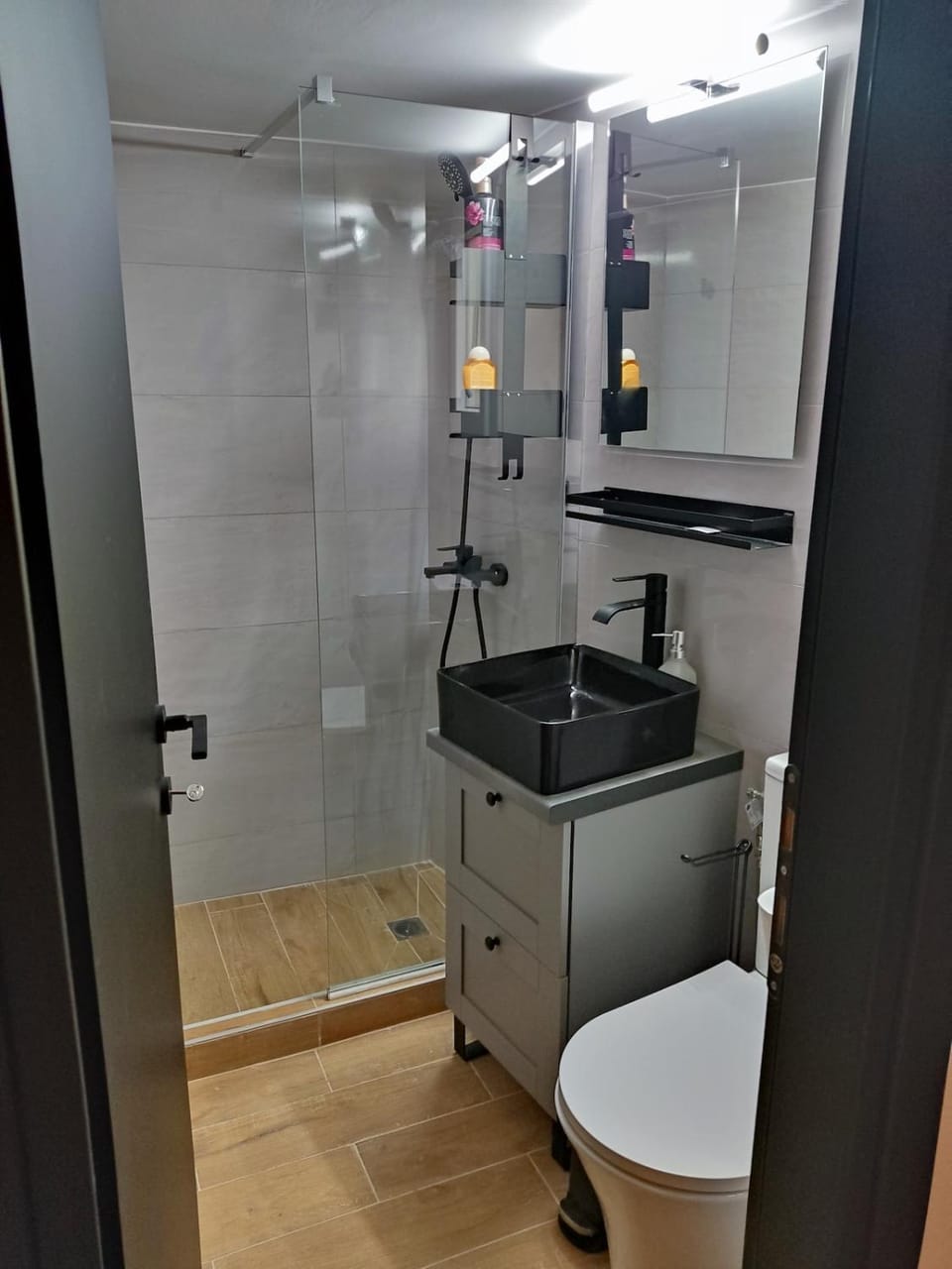 Renovated appartment, near Metro Apartment in Athens