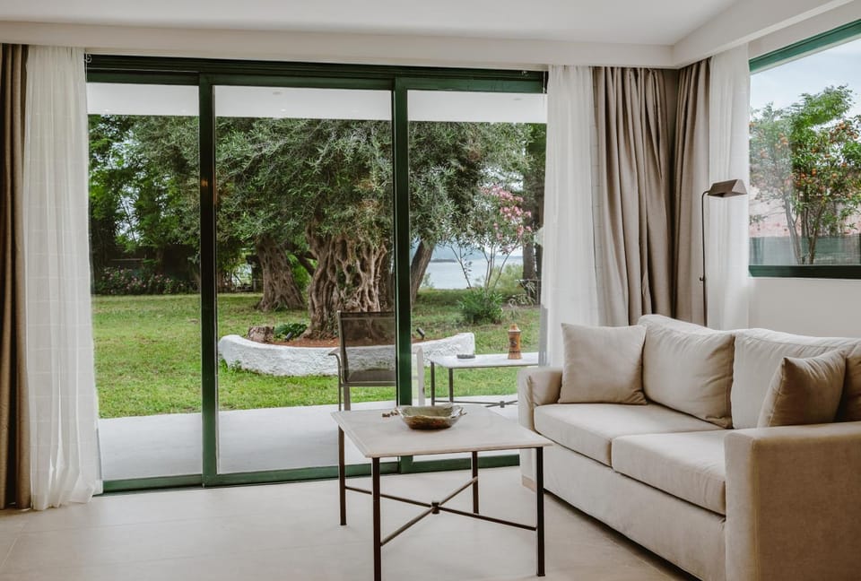 Thea simply by the sea House in Peloponnese, Western Greece and the Ionian
