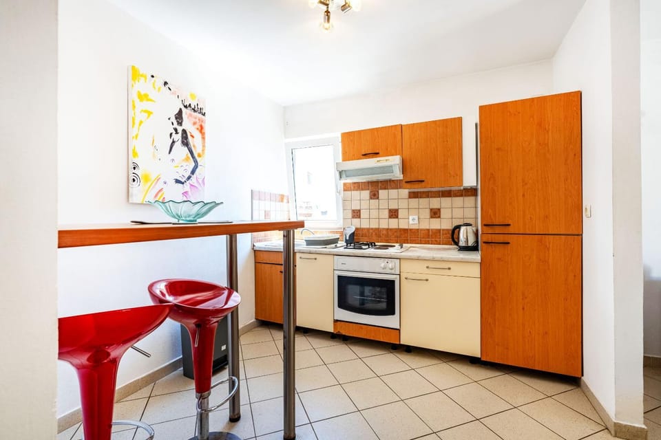 Dora Studio near Center and Sea Apartment in Novalja