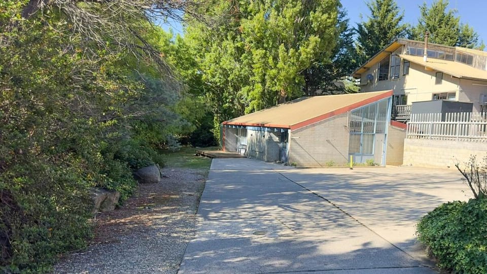 Property building, Parking