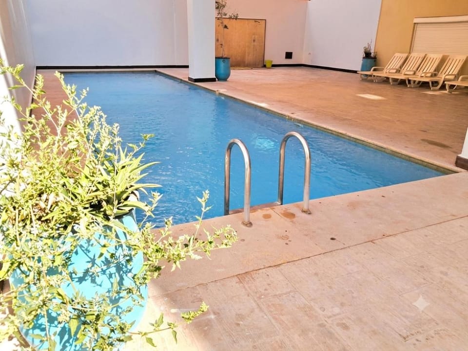 Pool view, Swimming pool, sunbed