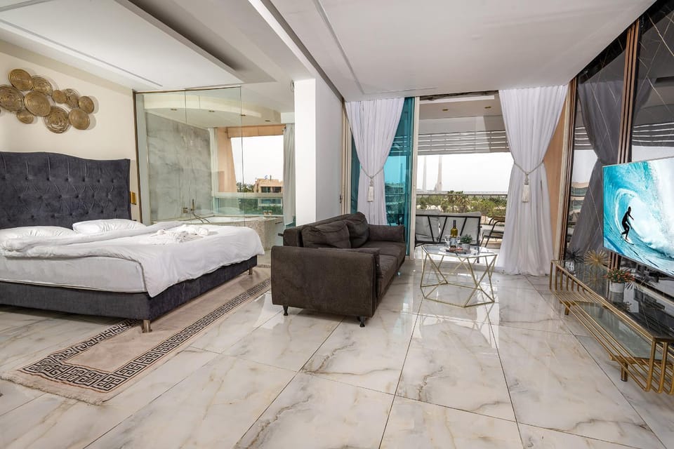 Bed, View (from property/room), Living room, Photo of the whole room