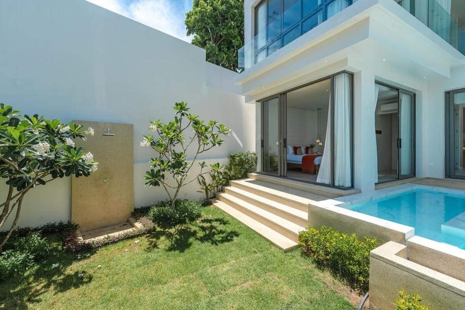 Patio, Garden, Garden view, Pool view
