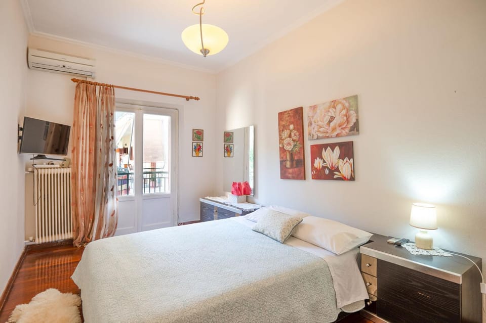 Bed, Bedroom, air conditioner