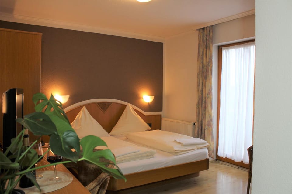 Winzerhotel Kinges-Kessel Hotel in Rhineland-Palatinate