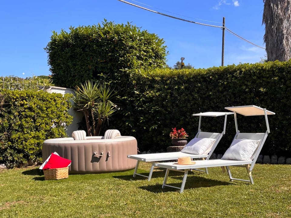 Garden, Hot Tub, Open Air Bath, sunbed
