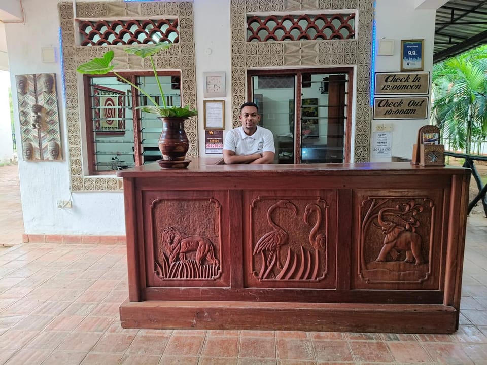 Day, Lobby or reception