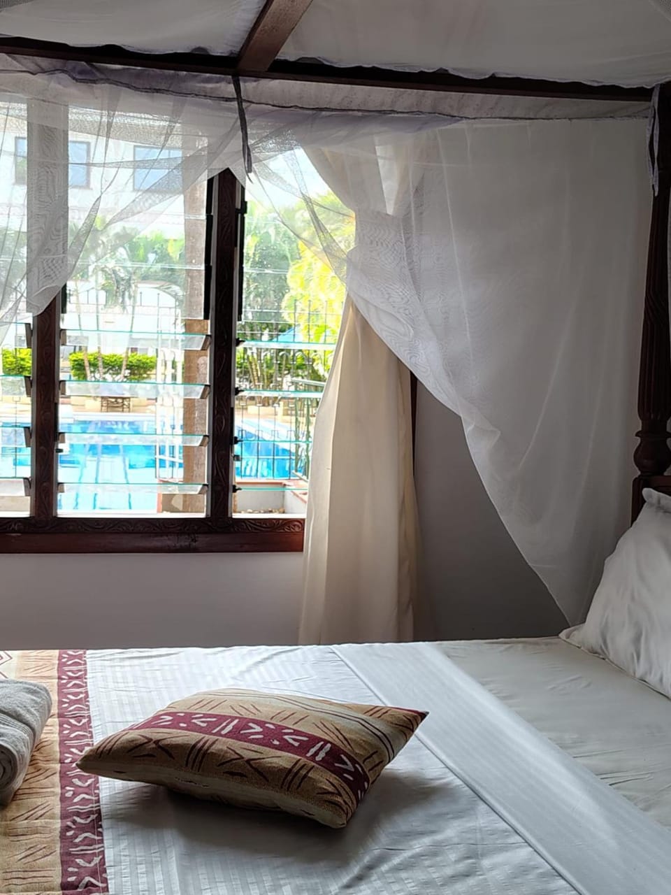Bed, Bedroom, Pool view, Swimming pool