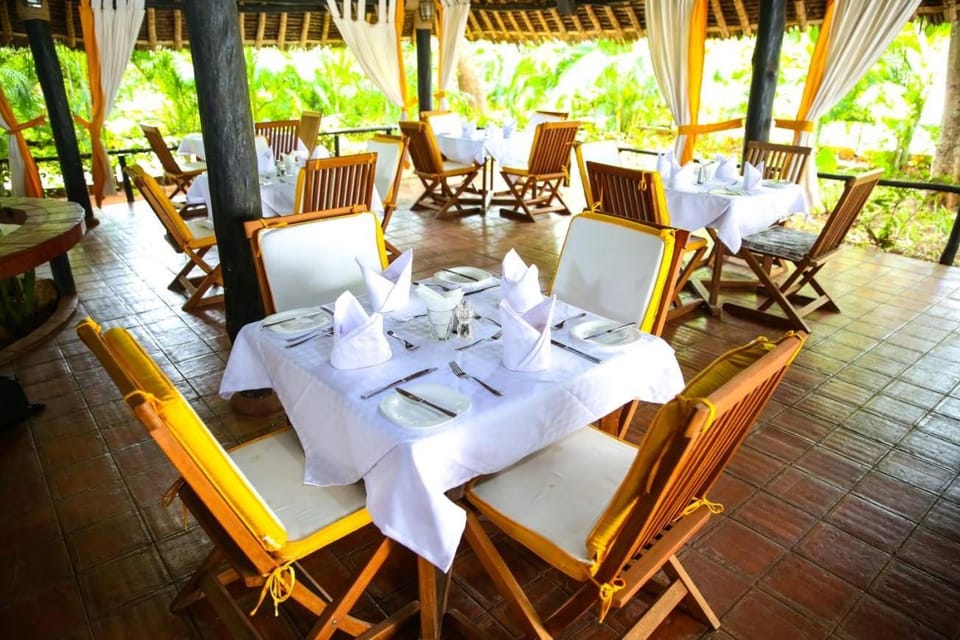 Restaurant/places to eat, Dining area
