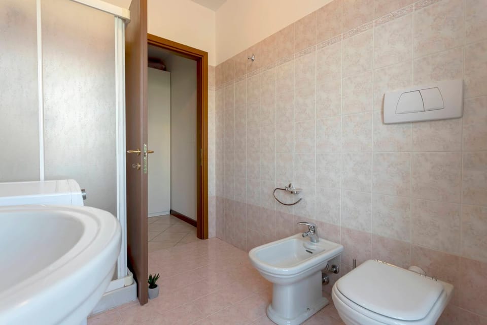 Shower, Toilet, Bathroom, bidet