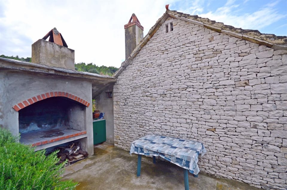 BBQ facilities, Other