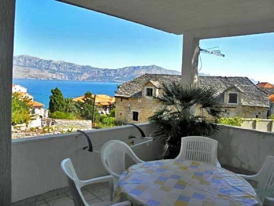 View (from property/room), Landmark view, Sea view