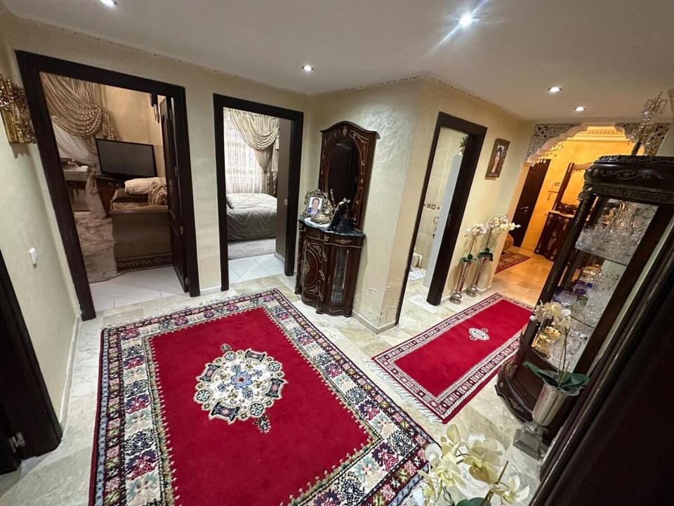 Zineb Seaside Escape Luxury, Perfect Location Apartment in Tangier