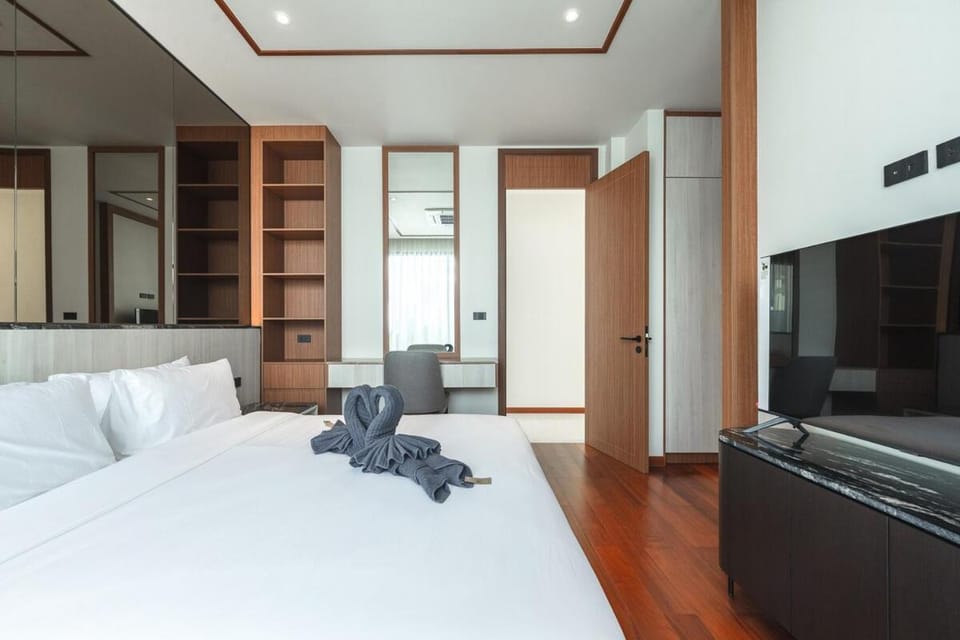 Communal lounge/ TV room, Bed, Photo of the whole room, Evening entertainment, Bedroom, towels, wardrobe