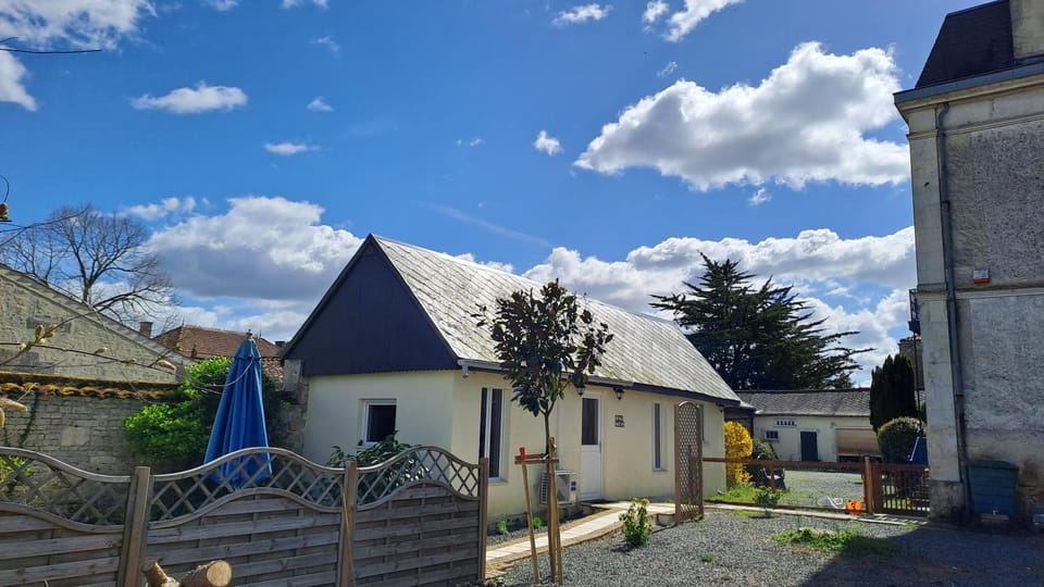 Property building, Day