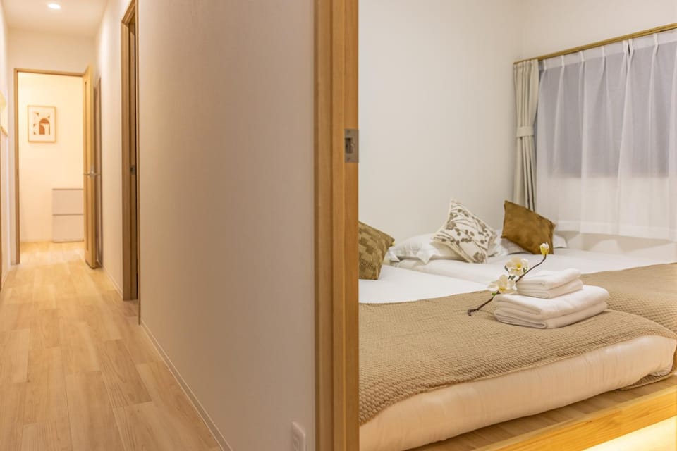 Apartment Only 2 Stops to Shinjuku Includes Baby Essentials & Luggage Hold Apartment in Shinjuku