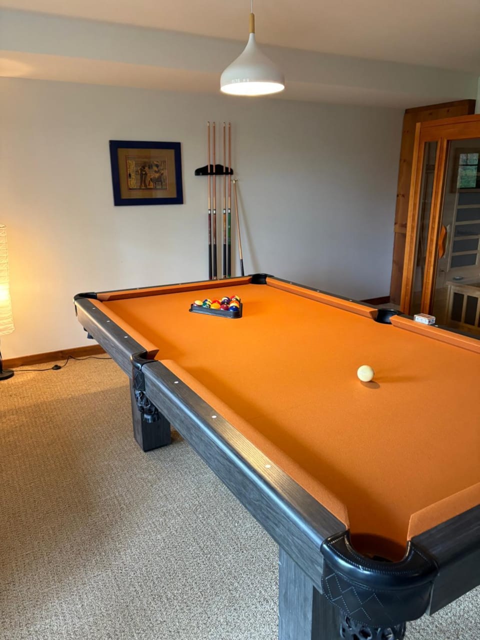 Le Saïra Spa, billiards, sauna, AC, St-Donat Chalet in Saint-Donat