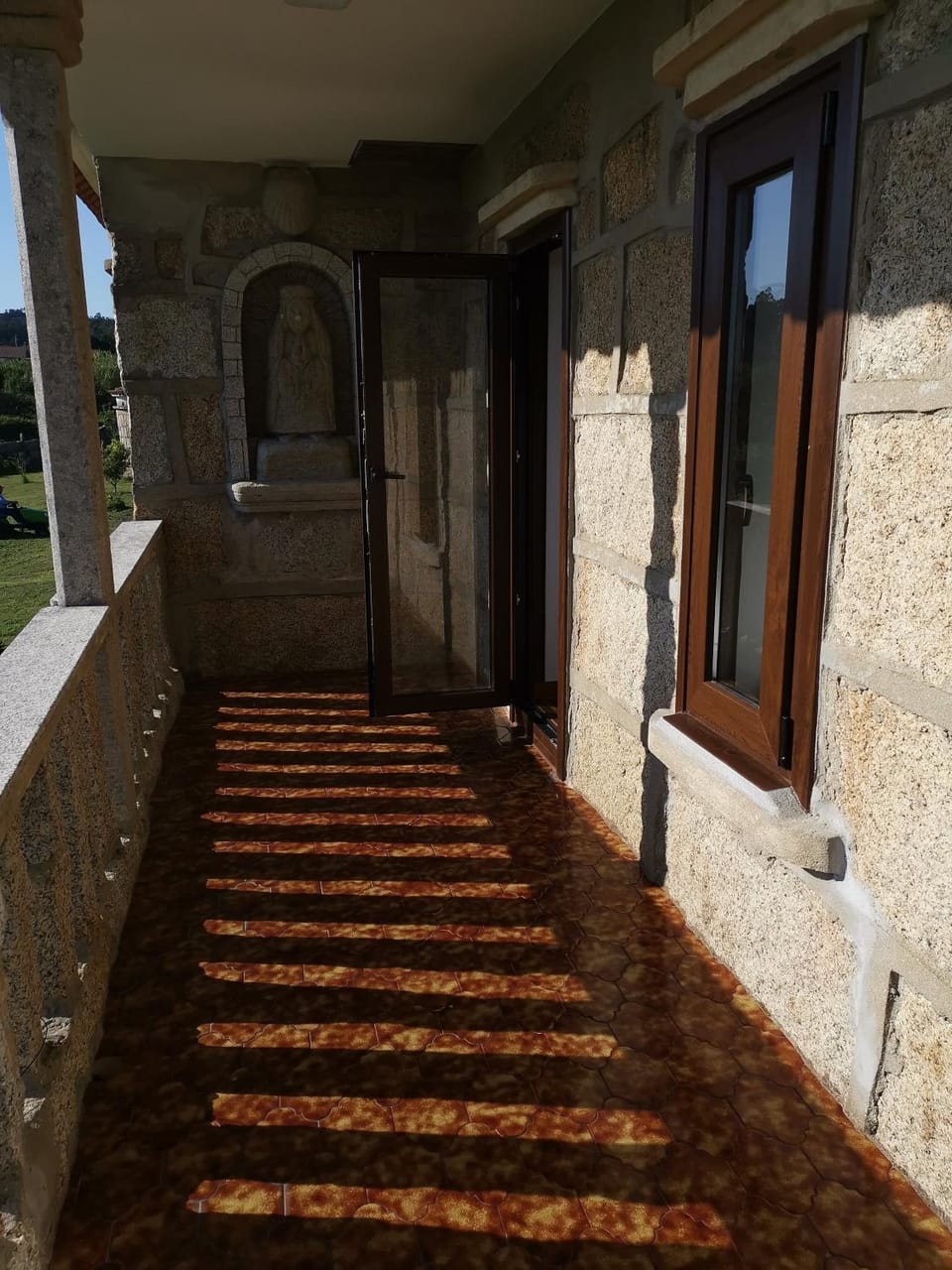 Caticobas House in Ribeira, Galicia