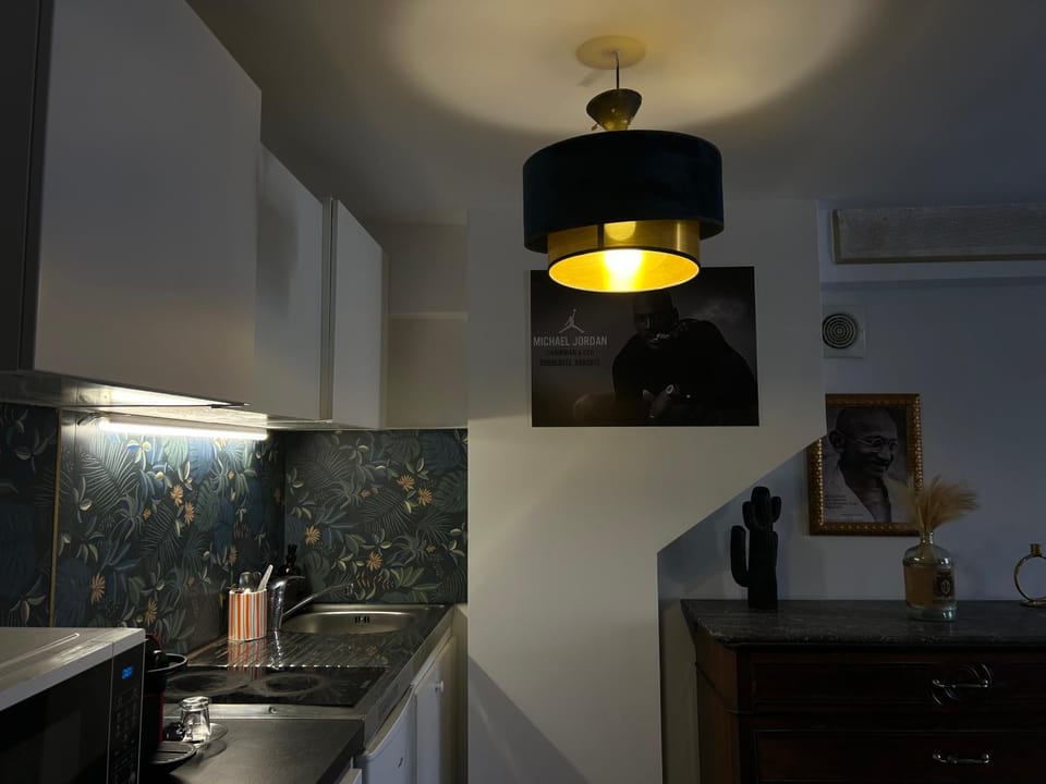 Kitchen or kitchenette, stove