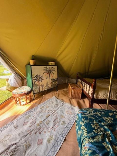 Camping Les Bords de Lyonne Campground/ 
RV Resort in Provence-Alpes-Côte d'Azur