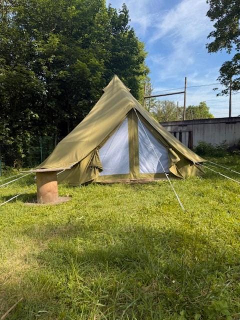 Camping Les Bords de Lyonne Campground/ 
RV Resort in Provence-Alpes-Côte d'Azur