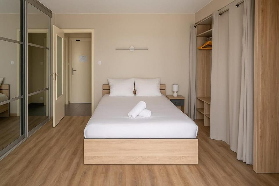 Le Coeur d'Antibes, T2, 4P, Balcon, Centre ville Apartment in Antibes
