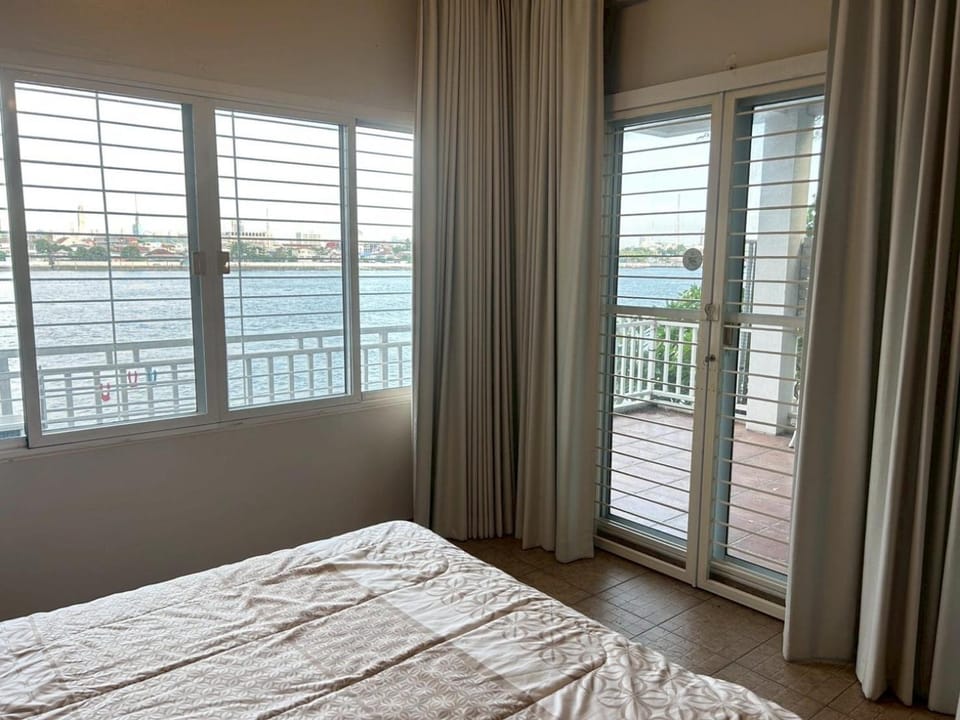 บ้านริมน้ำ bann rim num Vacation rental in Bangkok
