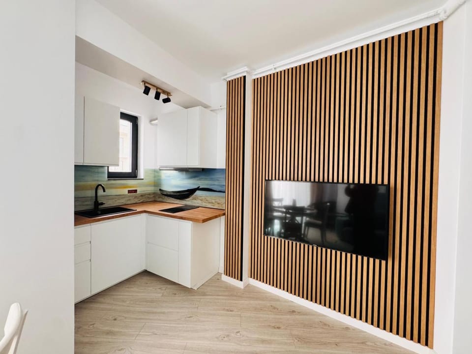 TV and multimedia, Kitchen or kitchenette, stove