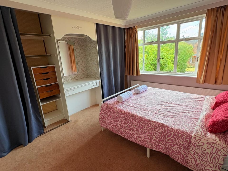 Bed, Bedroom, wardrobe