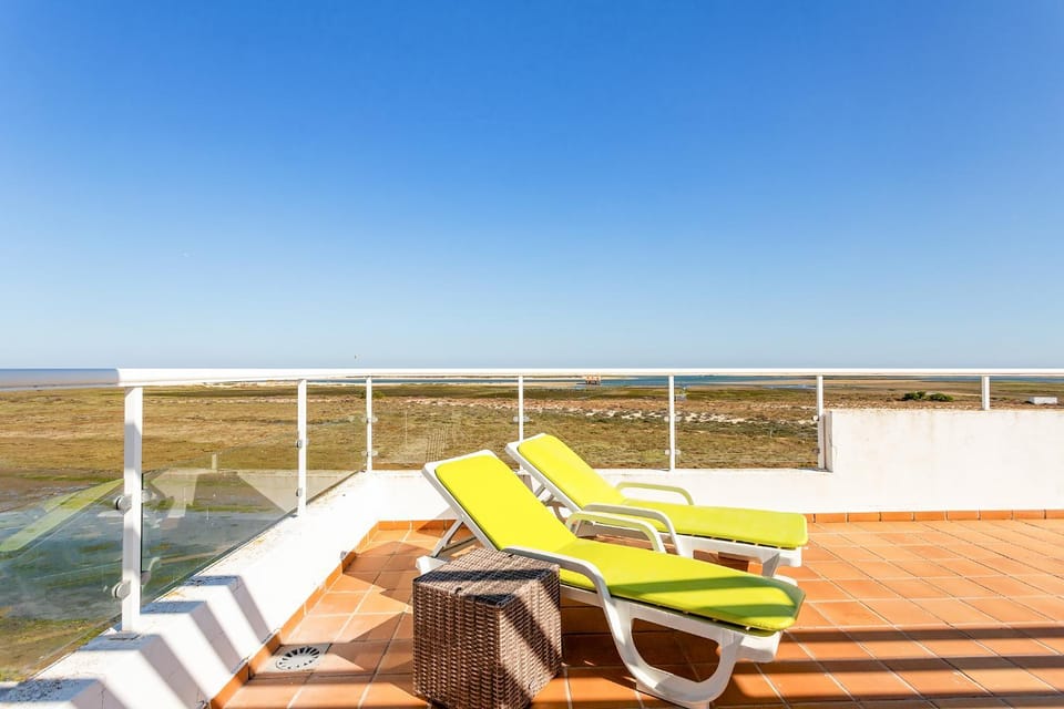 Natural landscape, View (from property/room), Balcony/Terrace, Sea view, sunbed
