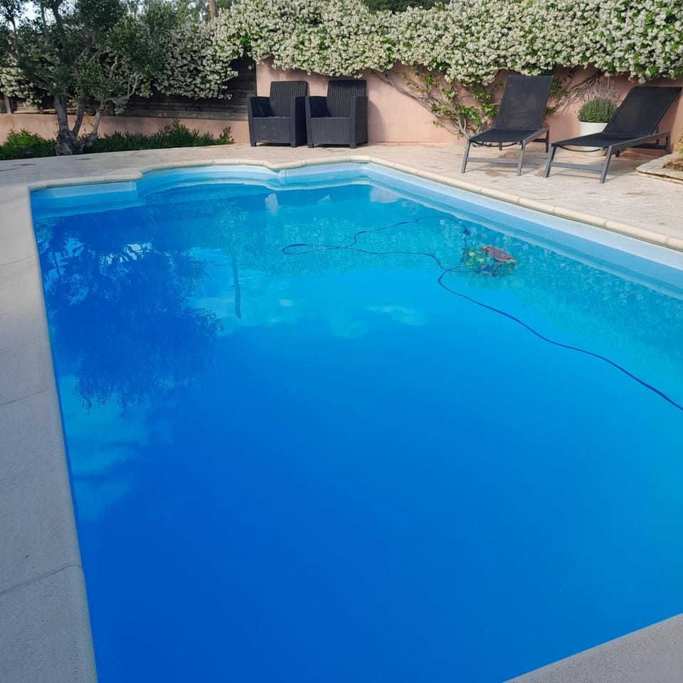 Charmante villa tout confort,sans vis a vis avec piscine Villa in Béziers