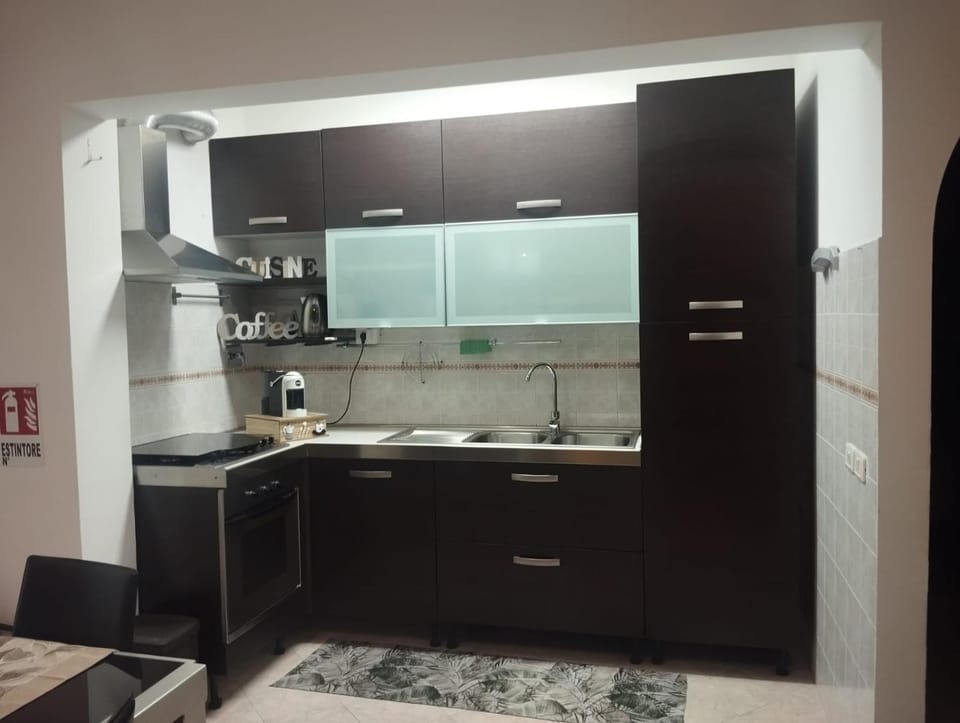 Kitchen or kitchenette, kitchen