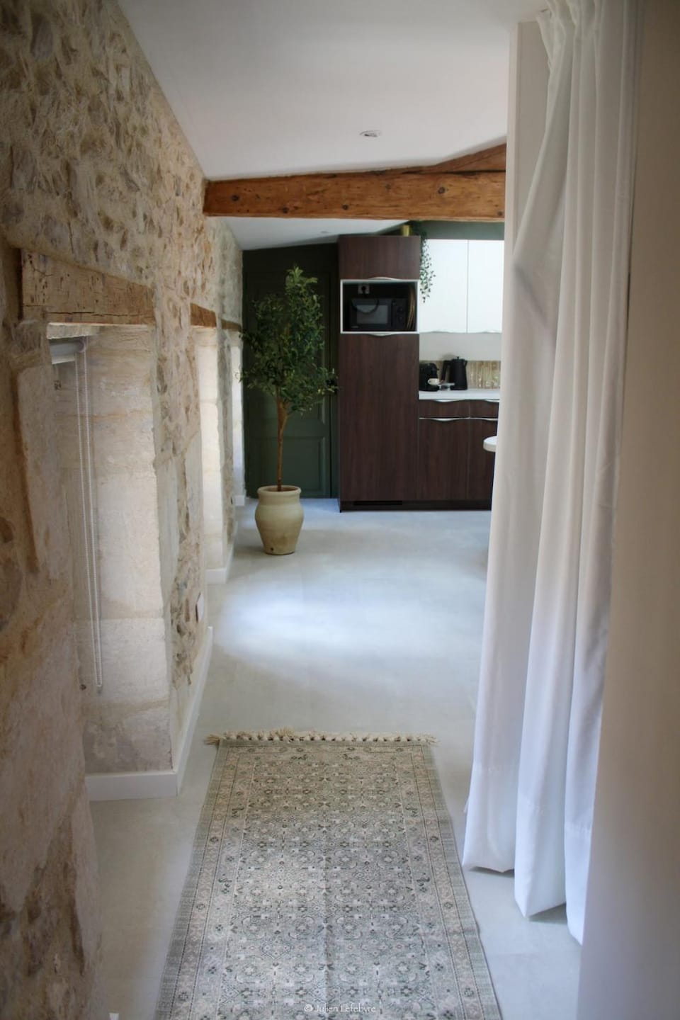 L escale Antique Apartment in Nimes