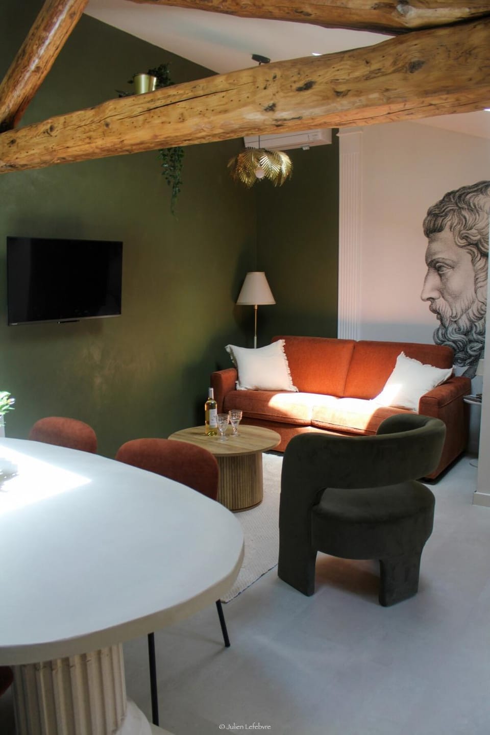 Seating area