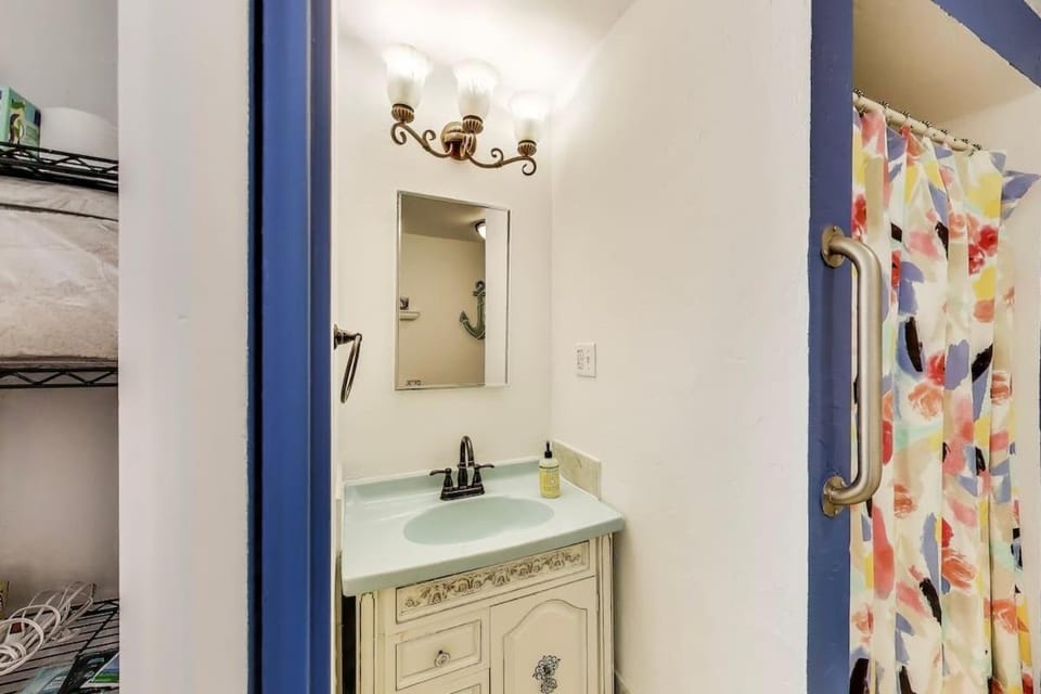 Spacious Studio Near Golden Gate Park House in San Francisco