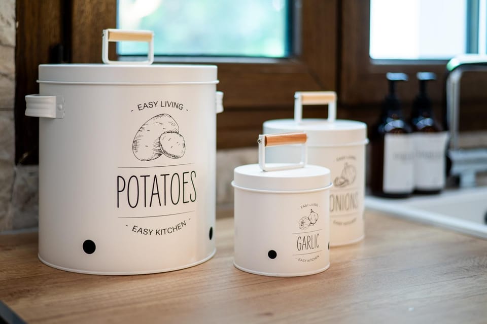 Food and drinks, Food