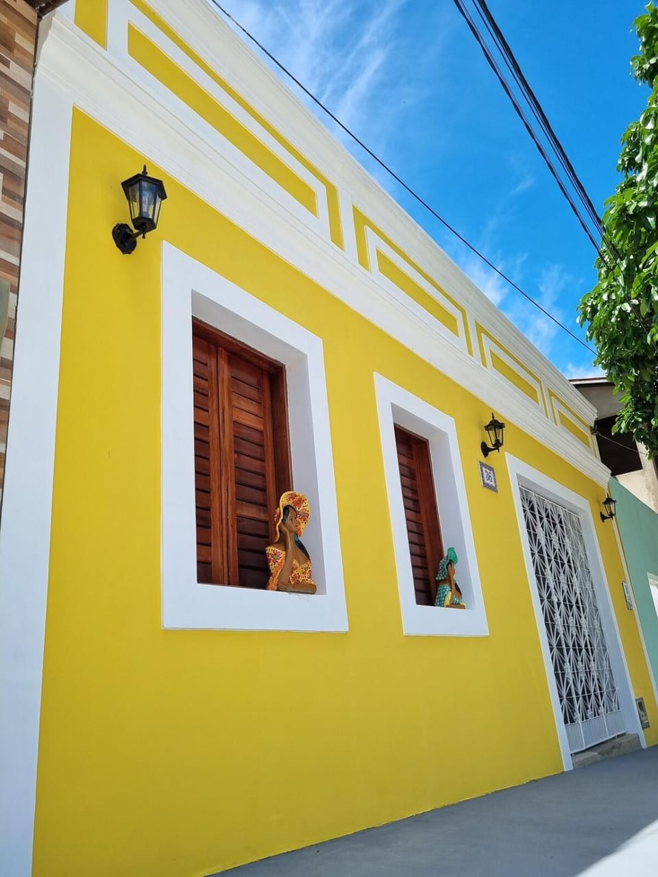 Property building, Day