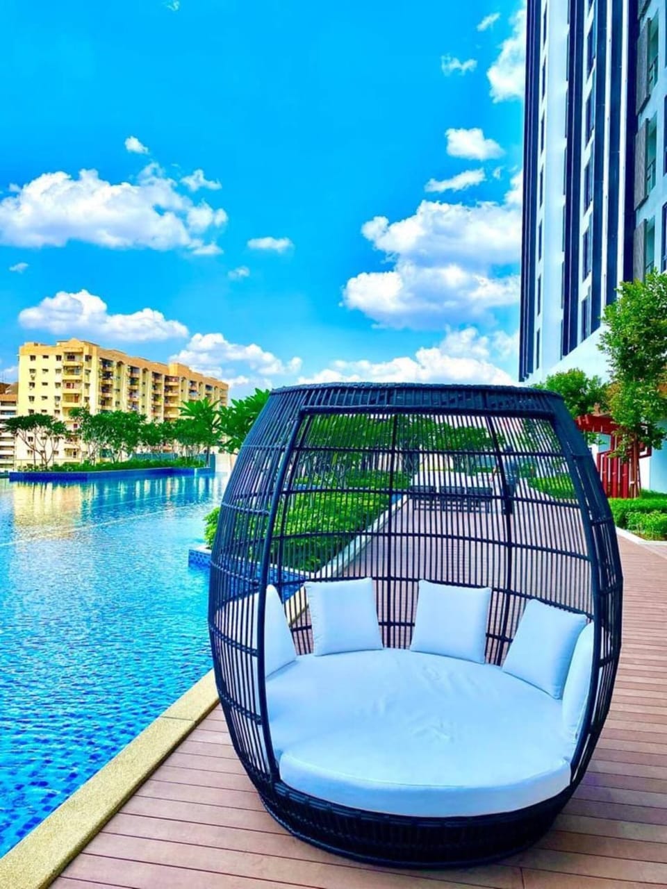 Property building, Swimming pool