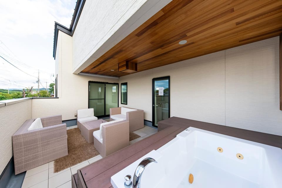 Balcony/Terrace, Balcony/Terrace, Bath